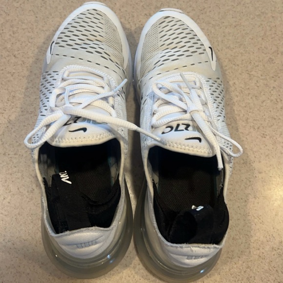 Nike Air Max 270 - Picture 5 of 7